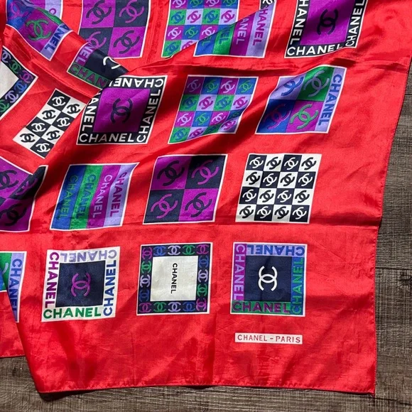 CHANEL Vibrant Red silk Scarf with Multicolor Logo Squares - Picture 5 of 9